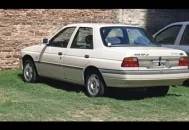 Ford Ghia 2.0i