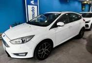 Ford Focus 5p Titanium At