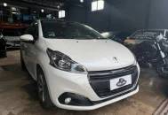 Peugeot 208 Feline Trip