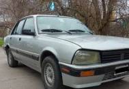 Peugeot 505